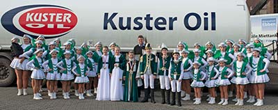 Prinz Tobias Klever Karneval Session 2018-2019 Prinz Tobias vor seinem Bus